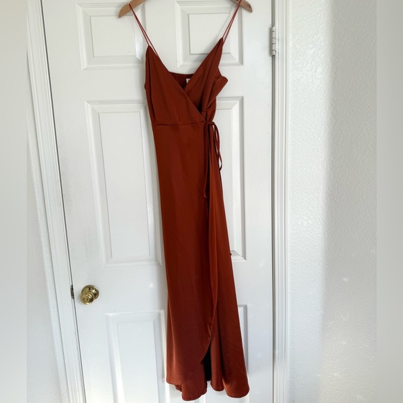 ShowPo. Terra Cotta Elegant Rust Satin Maxi Dress Size 6 Made in Australia - Picture 2 of 7